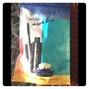 Tarte Wide Awake Gift Pack